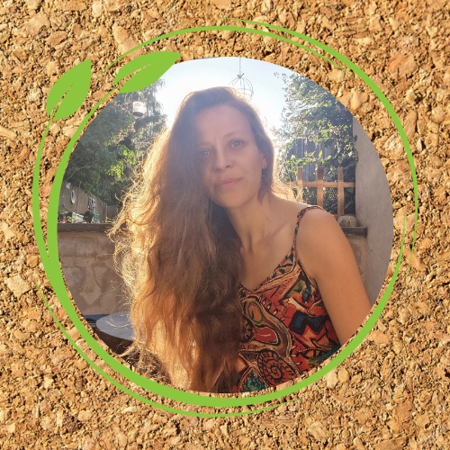 Portrait de Célia, créatrice de Cé’rénité, photo encadrée de liège recyclé