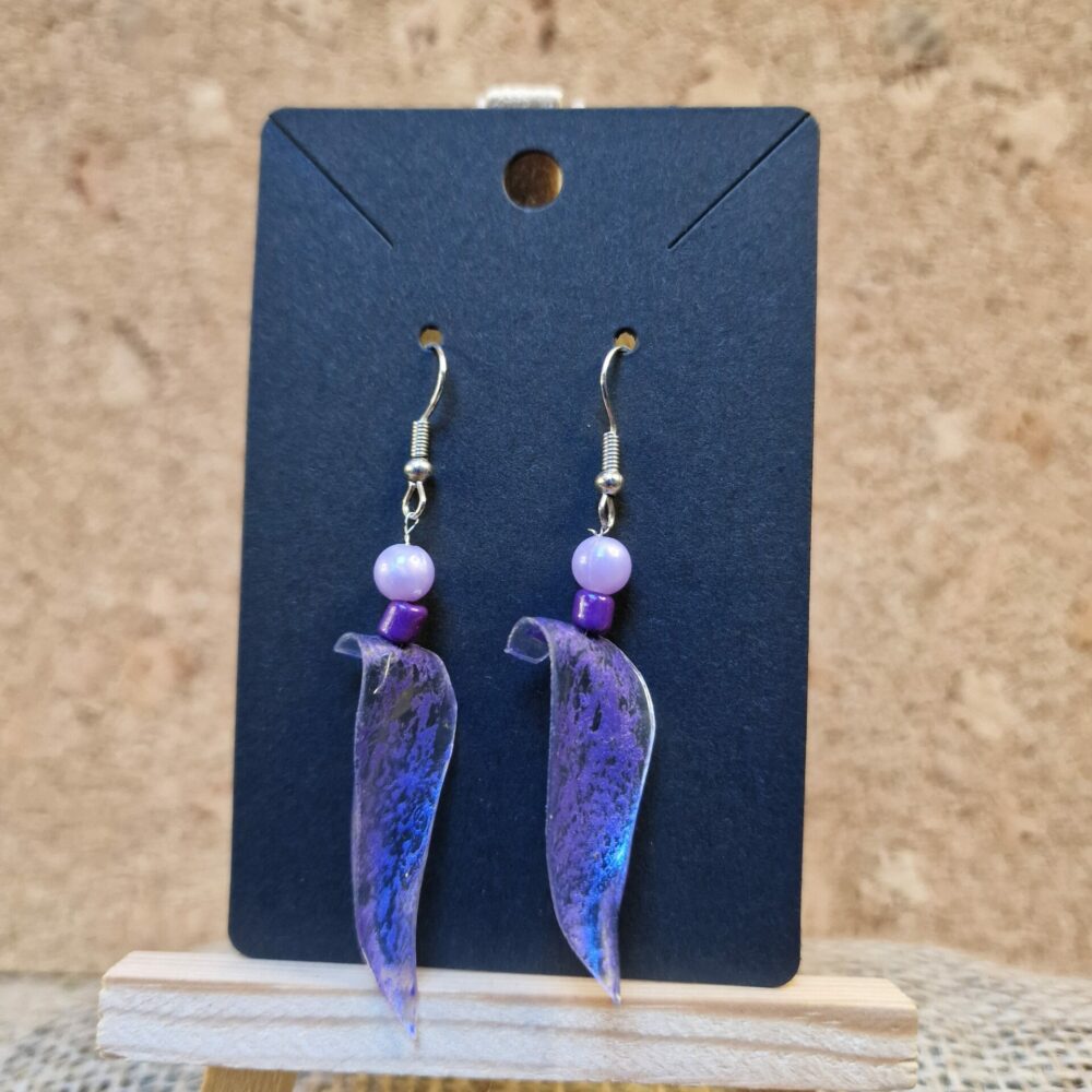 Boucles d’oreilles plastique recyclé violet et mauve – Cé’rénité